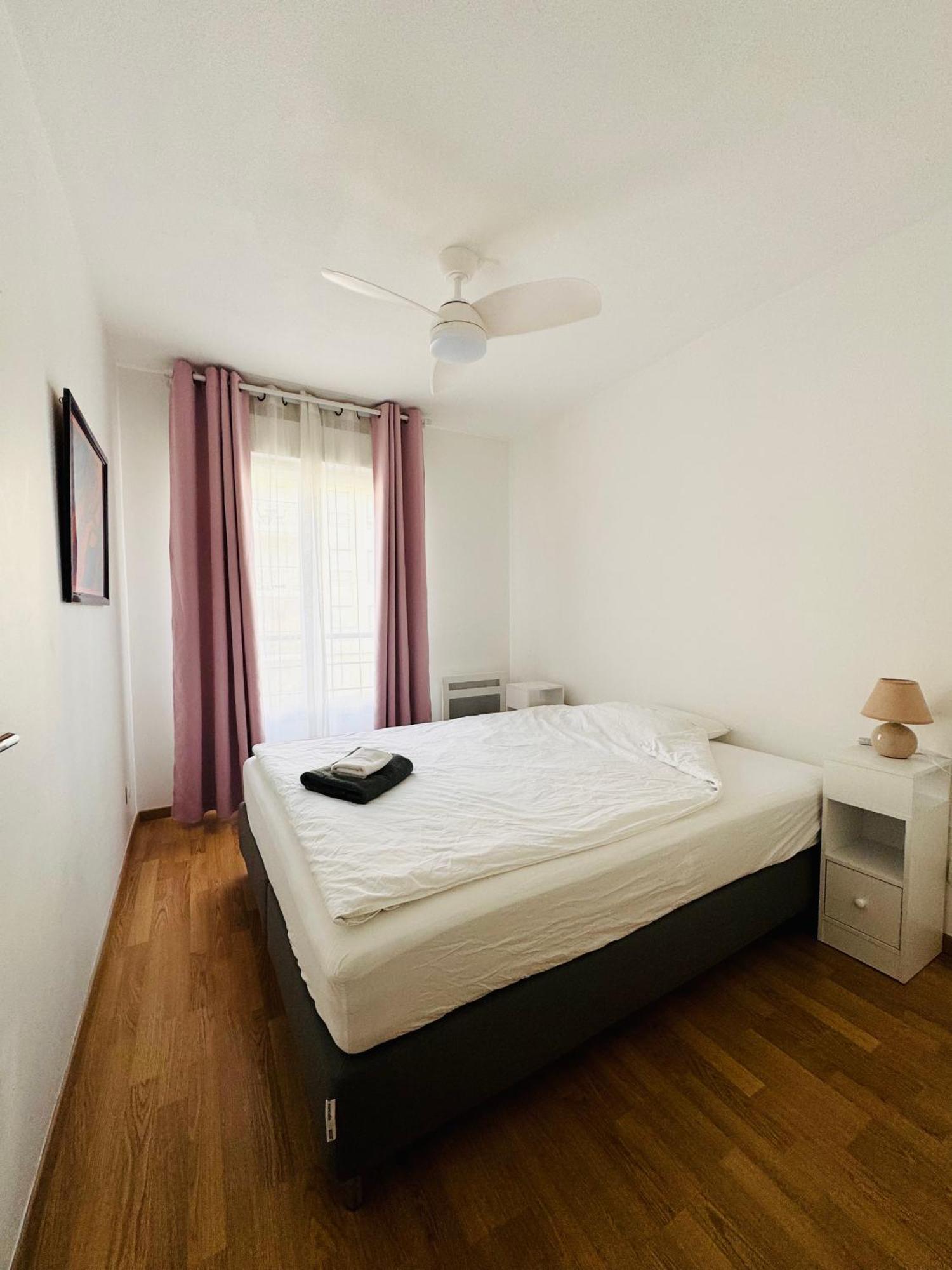 Beautiful Apartment Near Geneva Saint-Julien-en-Genevois Exterior photo