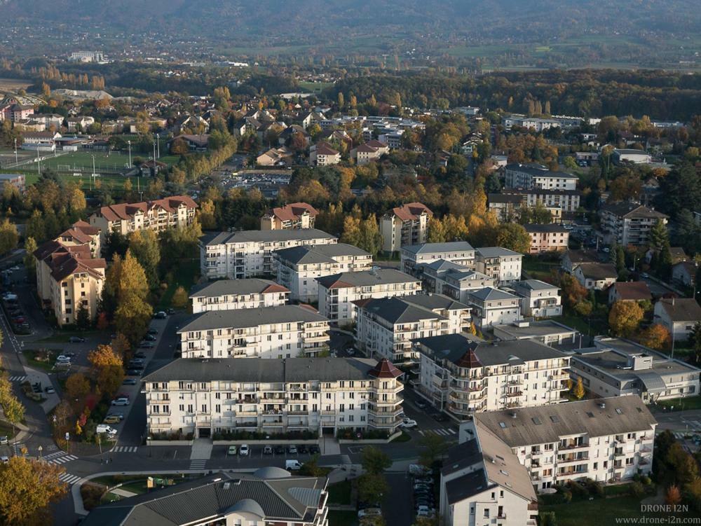 Beautiful Apartment Near Geneva Saint-Julien-en-Genevois Exterior photo